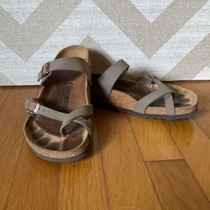 Birkenstock Mayari size 40 regular